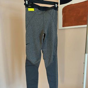 NWT Nike Pro Warm Dri-Fit Heather Gray Leggings, Size M